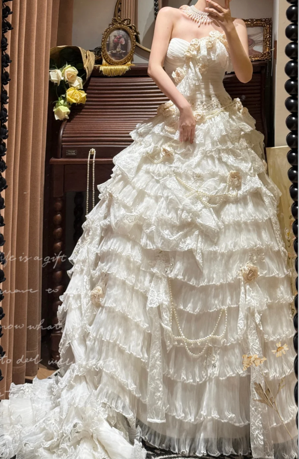 Glamorous Strapless White Tulle Lace Pleated Layered Long Wedding Dress Bridal Dresses