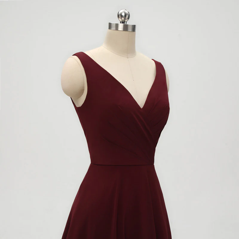A-line V-neck Burgundy Chiffon Prom Dresses With Pleats