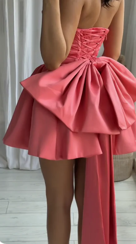 Classy Pink Strapless A-Line Satin Homecoming Dresses Short Birthday Outfits Cocktail Dress With Bow