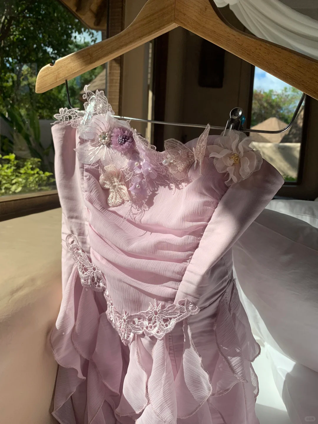 Pretty Strapless Chiffon Ruffled Appliques Short Vacation Dress Lavender Homecoming Dress