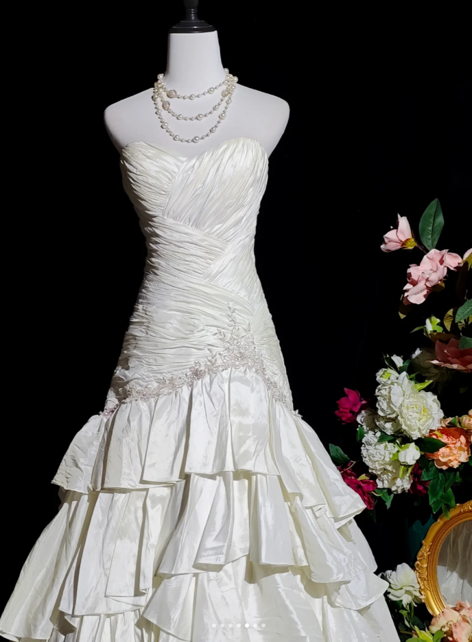 Elegant Strapless White Satin Beaded Pleated Layered Mermaid Long Prom Dress Birthday Party Dress