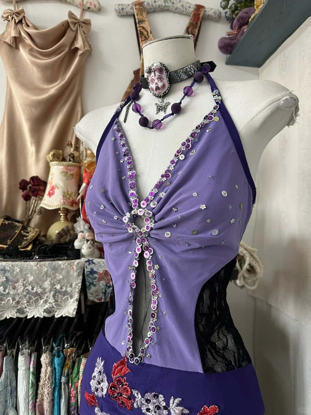 Charming Halter Beaded Sheath Cocktail Dress Birthday Dress Purple Backless Homecoming Dress