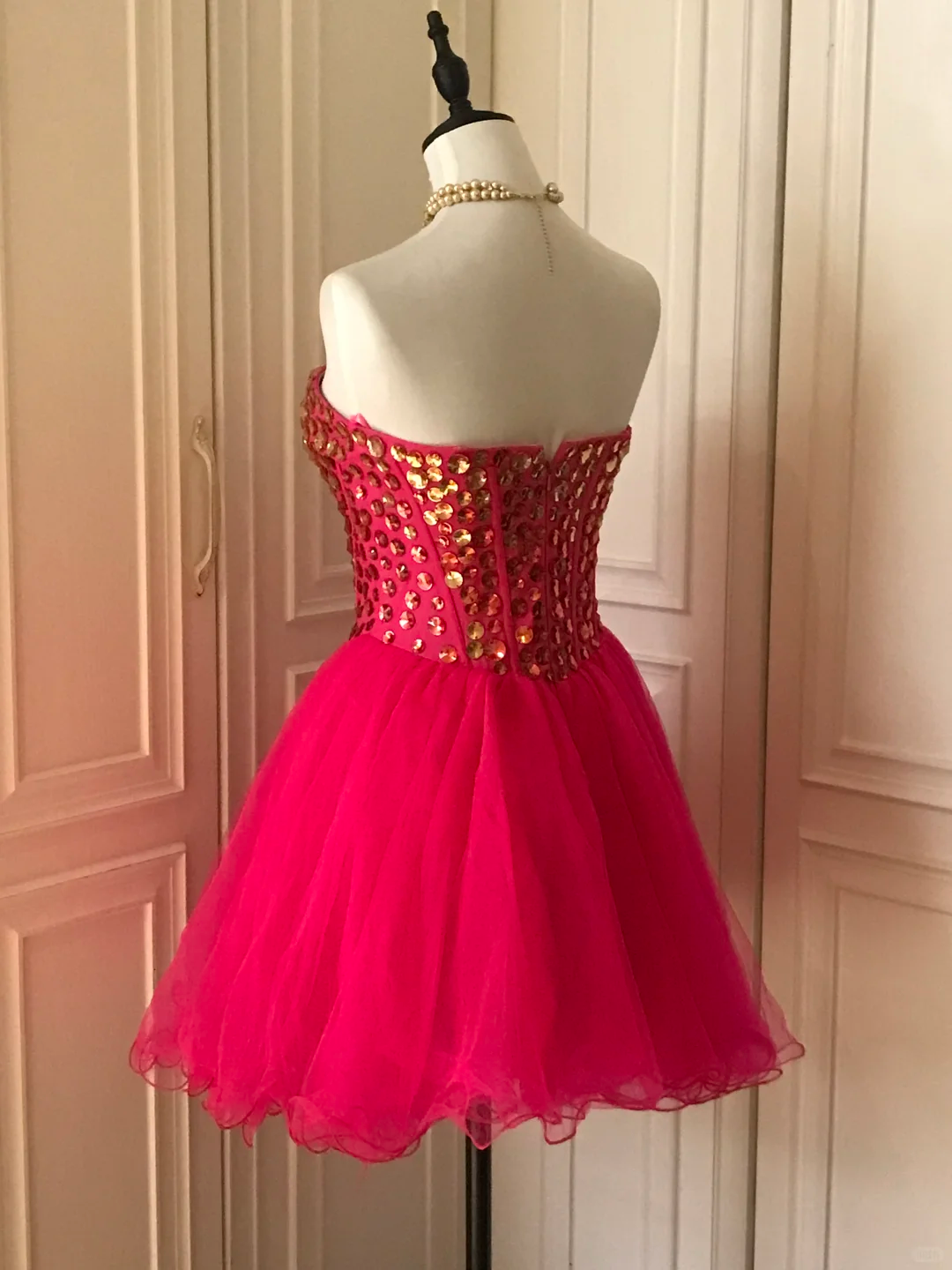 Gorgeous Strapless Red Tulle Beaded Formal Birthday Outfits Homecoming Dress