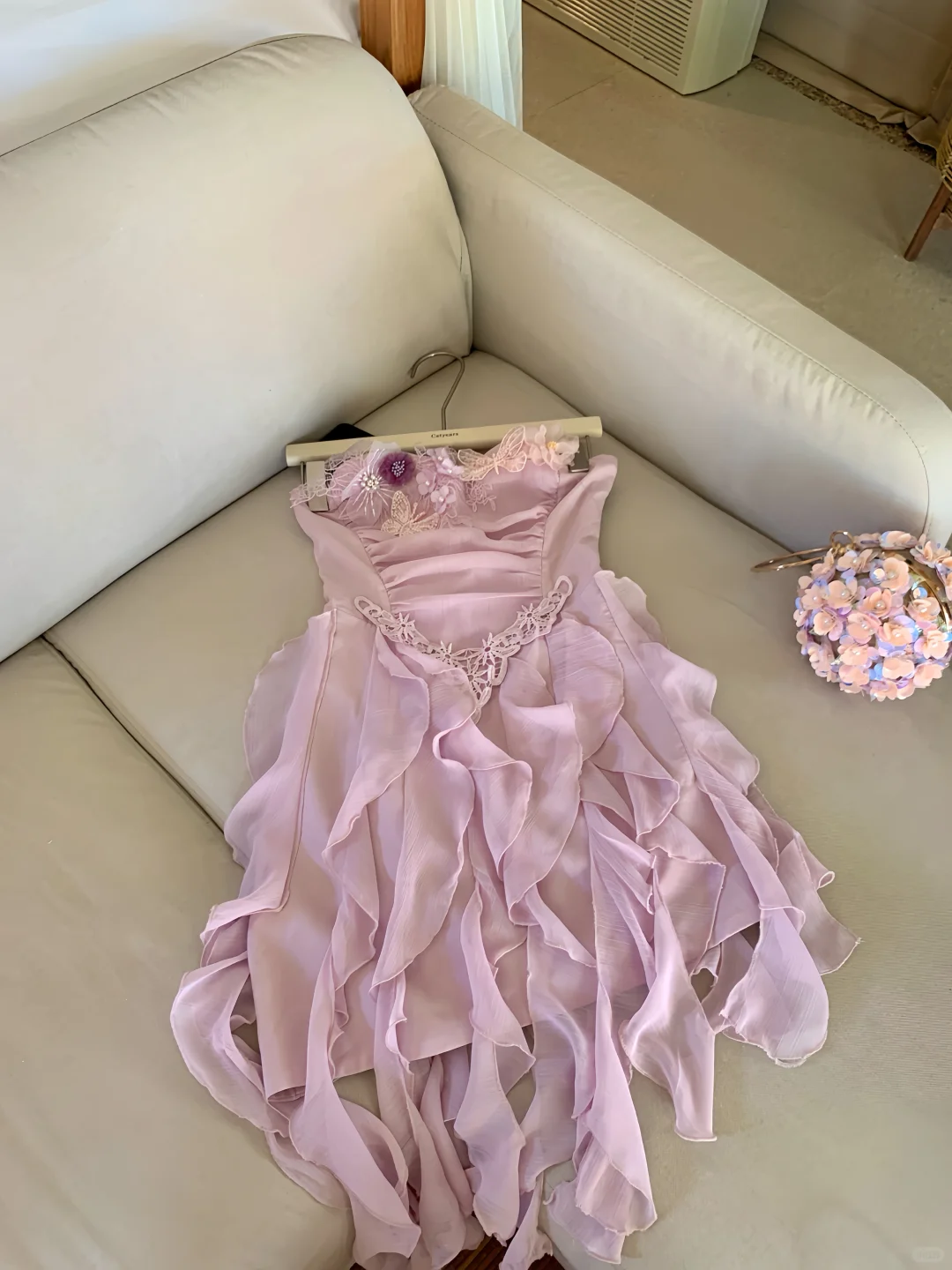 Pretty Strapless Chiffon Ruffled Appliques Short Vacation Dress Lavender Homecoming Dress
