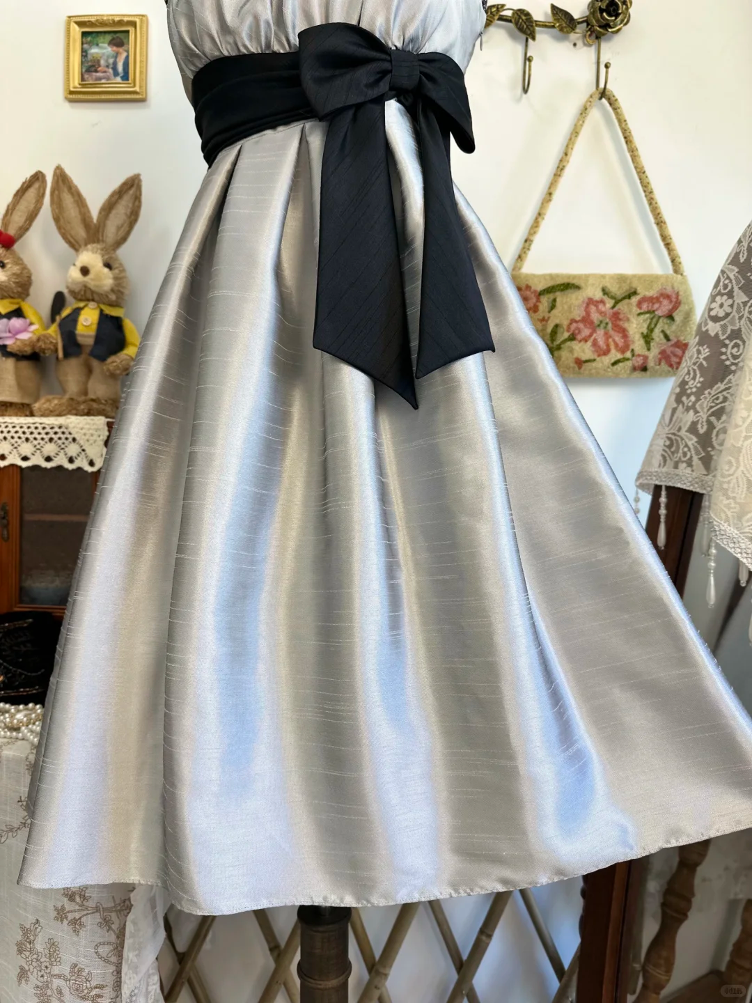 Vintage Silver Gray Satin A Line Short Prom Formal Graduation Homecoming Dress With Bow