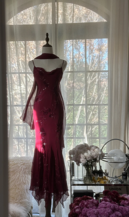 Charming Spaghetti Straps Burgundy Chiffon Beaded Mermaid Long Party Dress Birthday Prom Gown