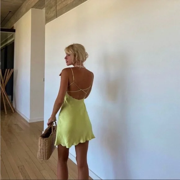 Sexy Green Spaghetti Straps Satin Short Homecoming Dress 18th Birthday Outfits