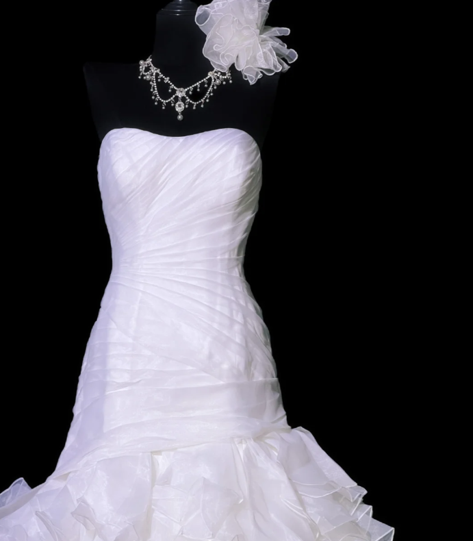Charming White Strapless Tulle Pleated Mermaid Wedding Dress Long Bridal Dress