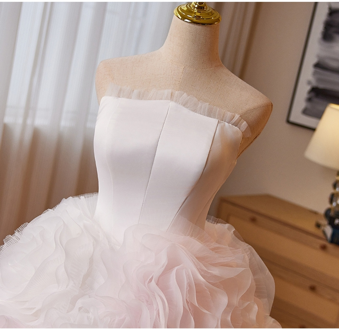 Gorgeous Tulle Rose Flower Strapless Quinceanera Dress Sweet 16 Ball Gown