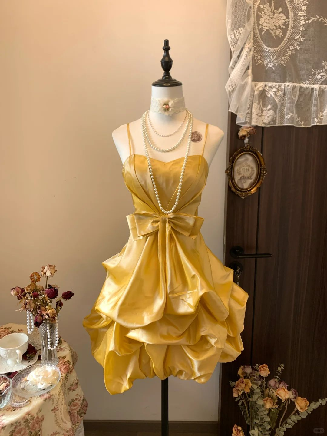 Vintage Yellow Spaghetti Straps Satin Pleated Short Prom Dress Formal Graduation Homecoming Dress