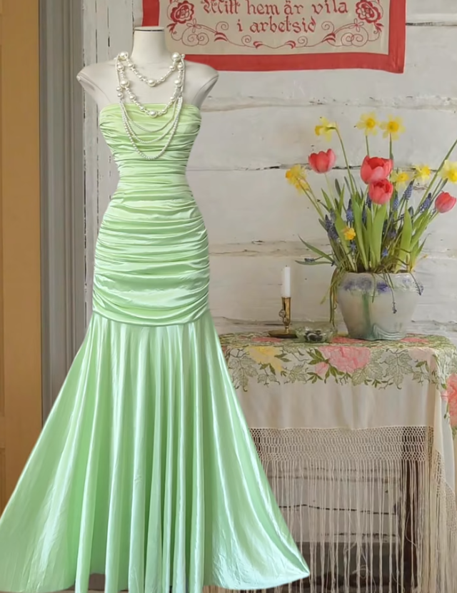 Classy Strapless Pastel Green Satin Pleated Mermaid Evening Dress Long Party Gown