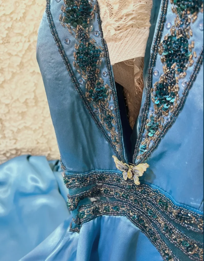 Sexy Blue Halter Satin Beaded V Neck Mermaid Long Party Dress Prom Dresses