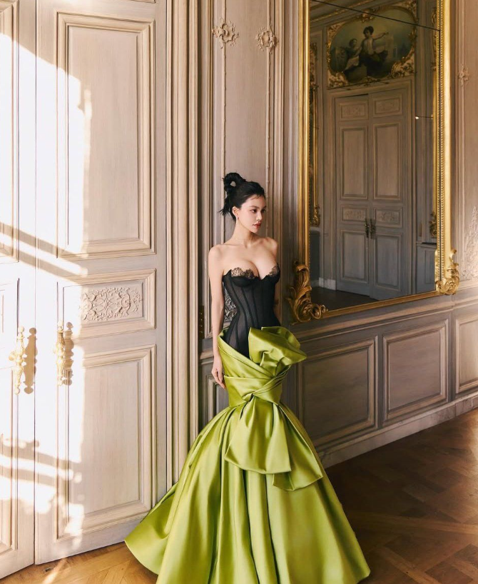 Chic Green Strapless Satin Bow Mermaid Evening Dress Long Party Gown