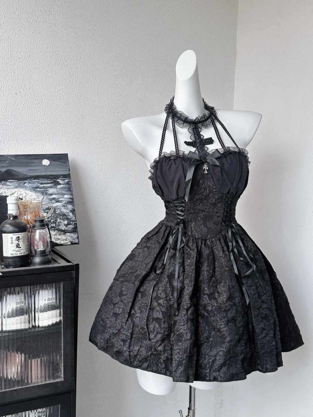 Unique Sweetheart Neck Halter A Line Birthday Outfits Black Short Homecoming Dress