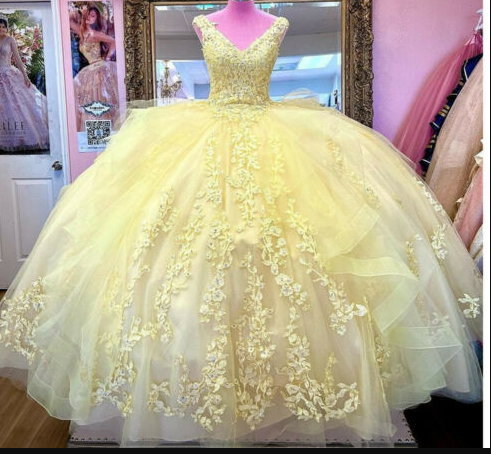 Yellow Quinceanera Dresses Beaded Tiered With Bow Sweet 15 16 Dress Ball Gowns