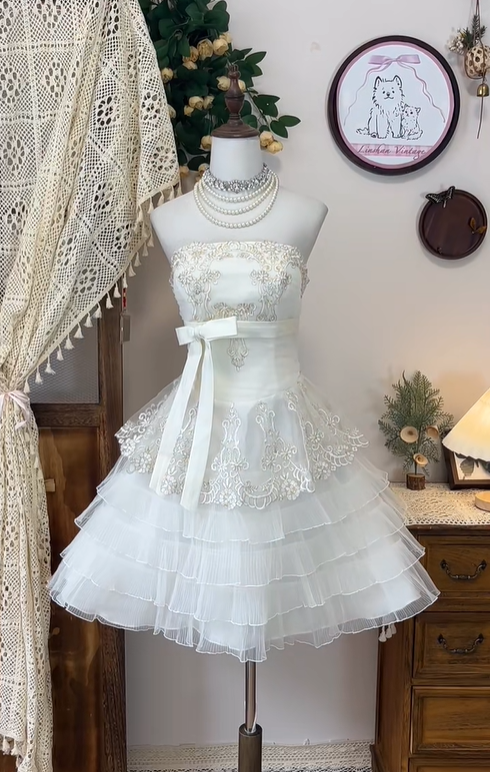 Elegant Strapless Tulle Lace Layered Short Wedding Dress Homecoming Dress