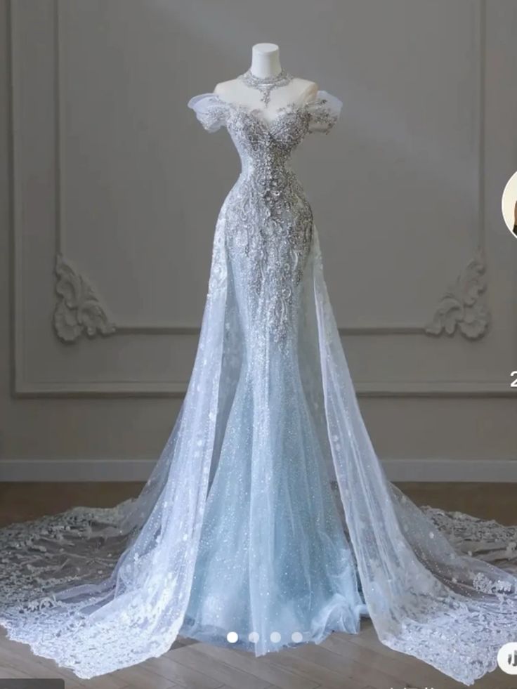 Elegant Mermaid Strapless Long Prom Dress