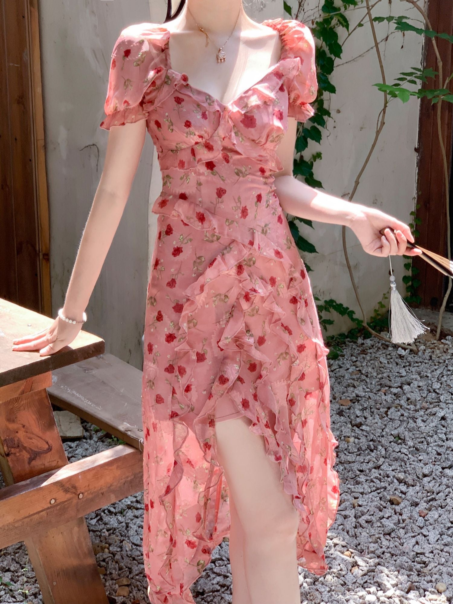 Cute Sheath V Neckline Ruffled Pink Chiffon Floral Beach Dress Women's Vacation Dresses