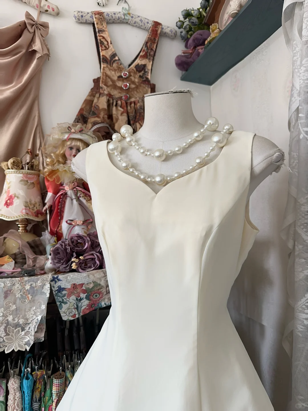 Elegant White Sleeveless A Line Short Party Dress Homecoming Dress
