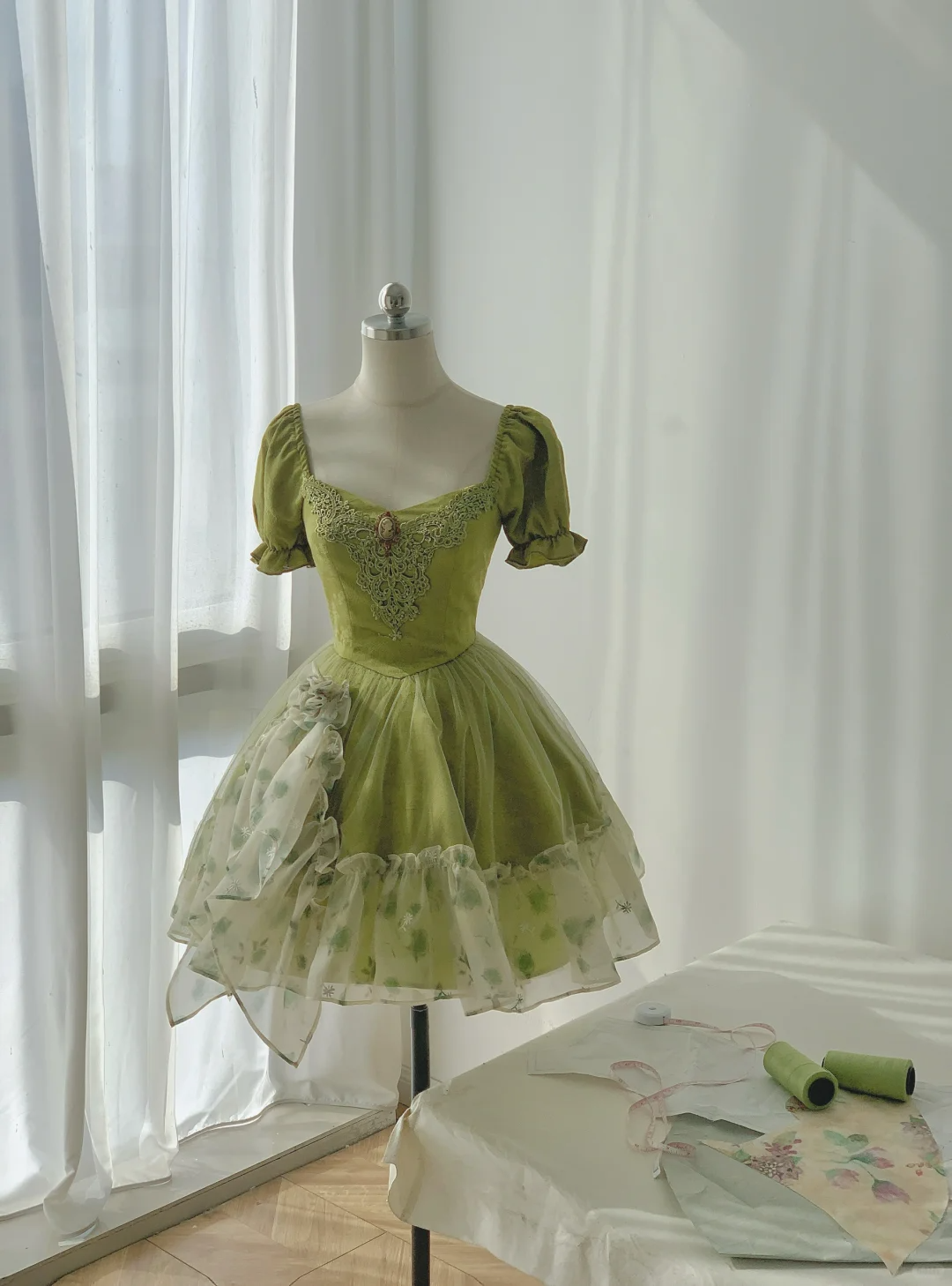 Chic Green Satin Tulle Ruffles A Line Graduation Homecoming Dress Formal Short Prom Dress
