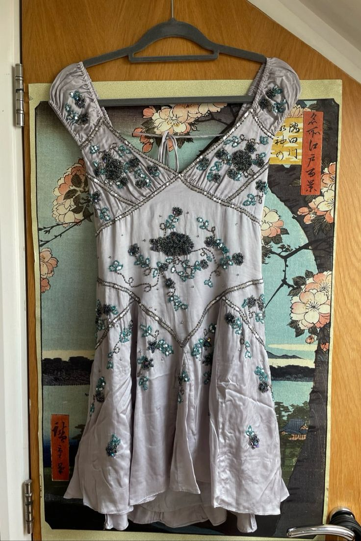 Vintage V Neck Gray Chiffon Sequin Beaded Formal 8th Grade Homecoming Dress 18th Birthday Outfits