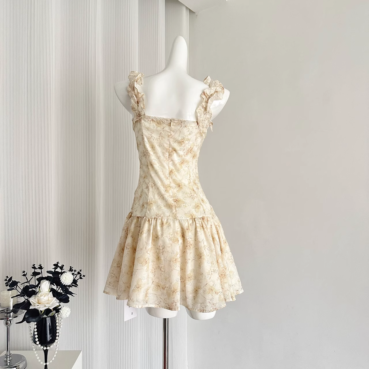 Romantic Floral Short Vacation Dress Yellow Birthday Outfits