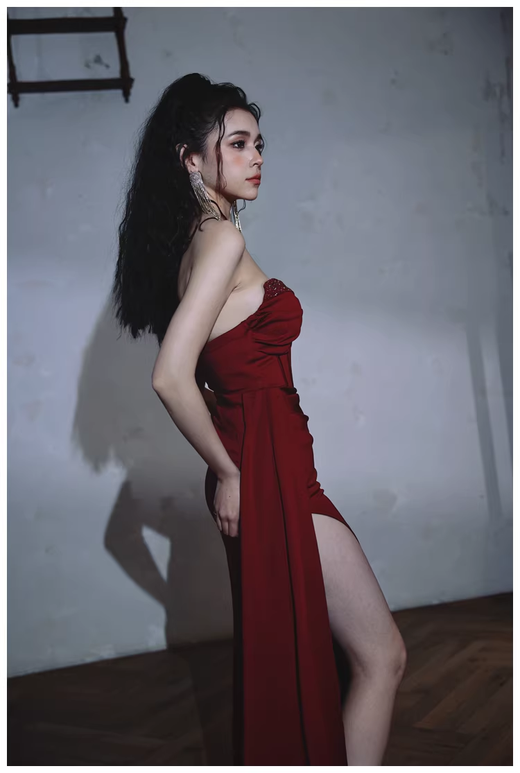 Sexy Burgundy Strapless Satin Pleated Slit Long Evening Dress Formal Wedding Guest Dress