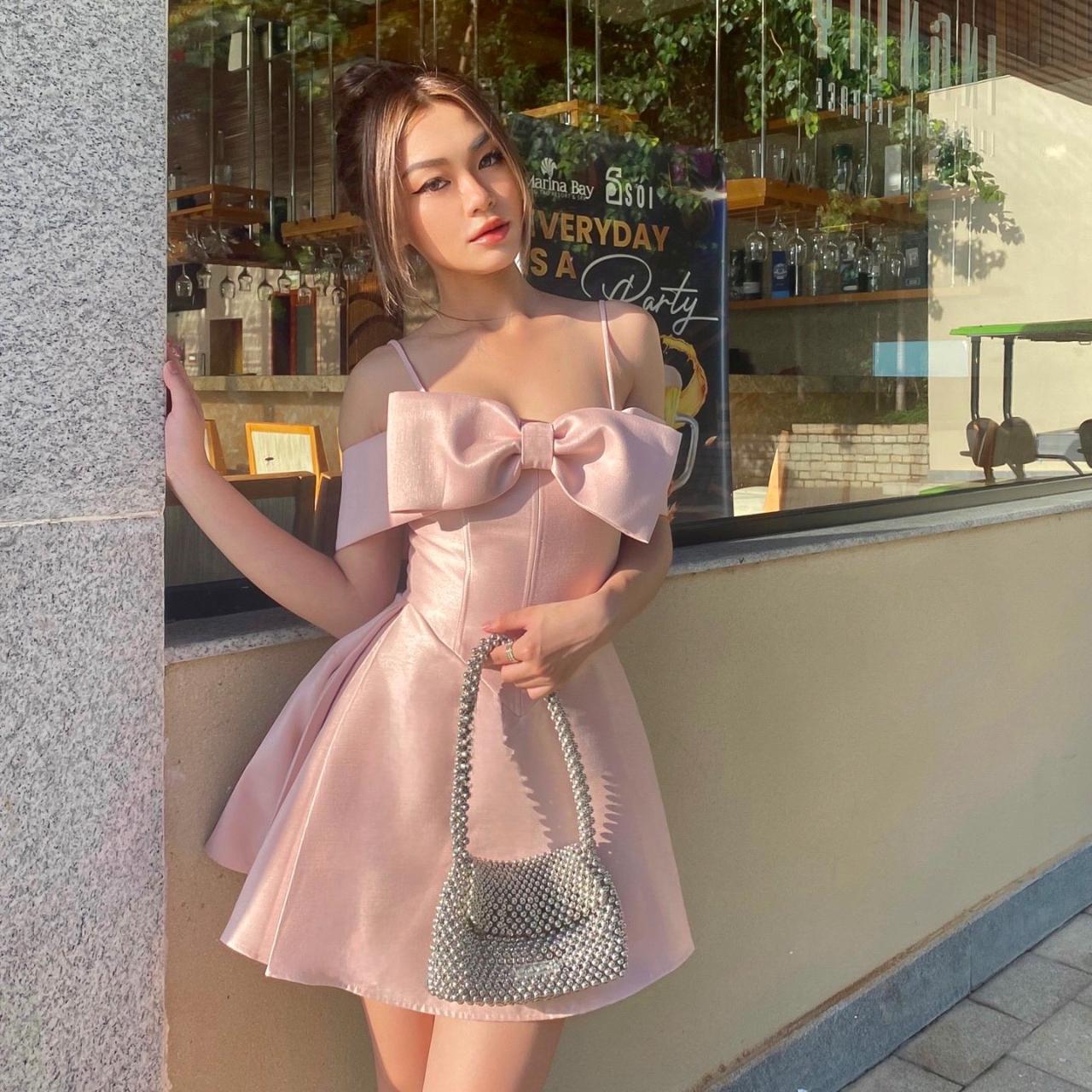 Simple A line Spaghetti Straps Pink Birthday Dress Satin Homecoming Dresses