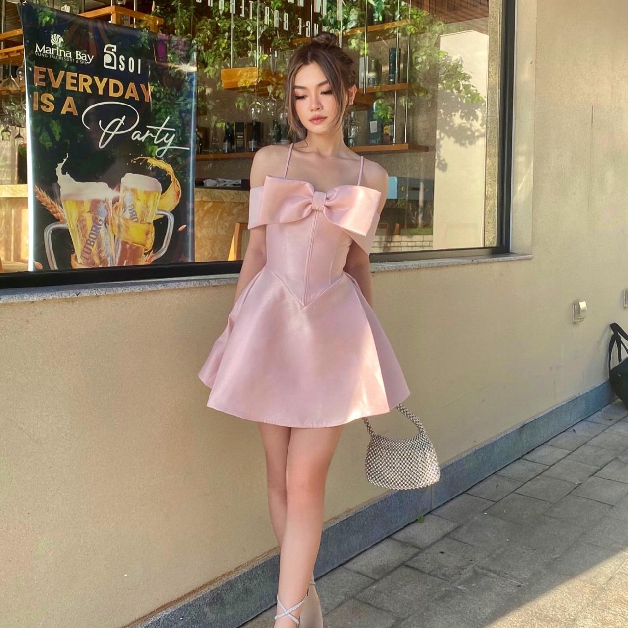 Simple A line Spaghetti Straps Pink Birthday Dress Satin Homecoming Dresses