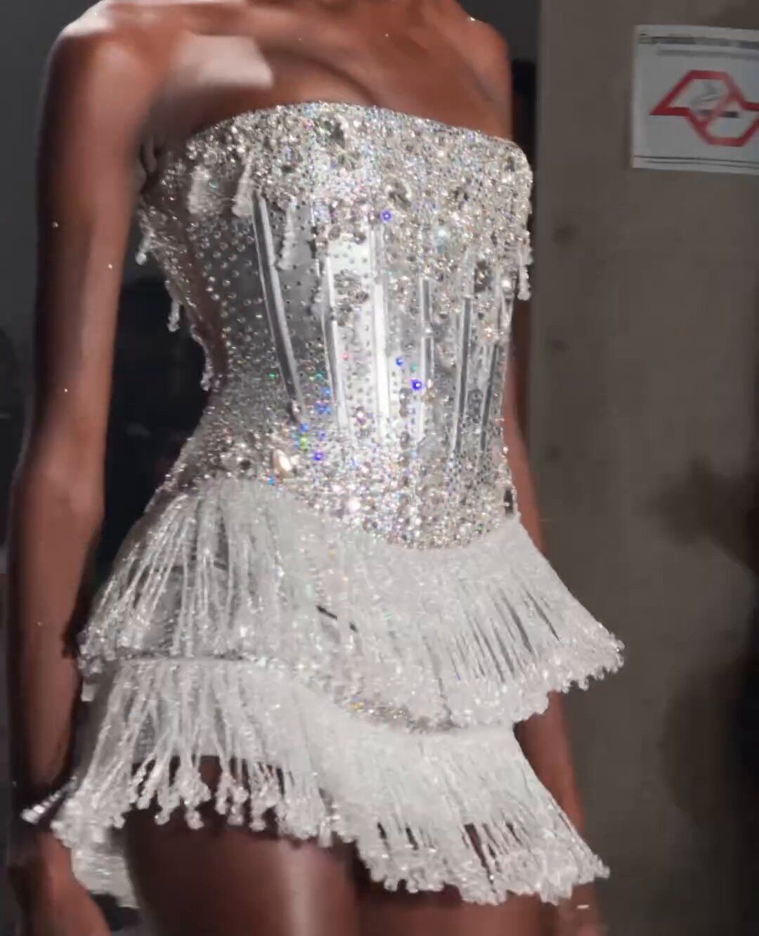 Gorgeous Silver-white Tube-top Rhinestone Tassel Heavy-duty Short Birthday Party Homecoming Dress