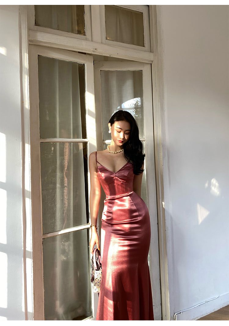Vintage Red Brown Mermaid Deep V Halter Backless Satin Long Prom Dress Evening Dress