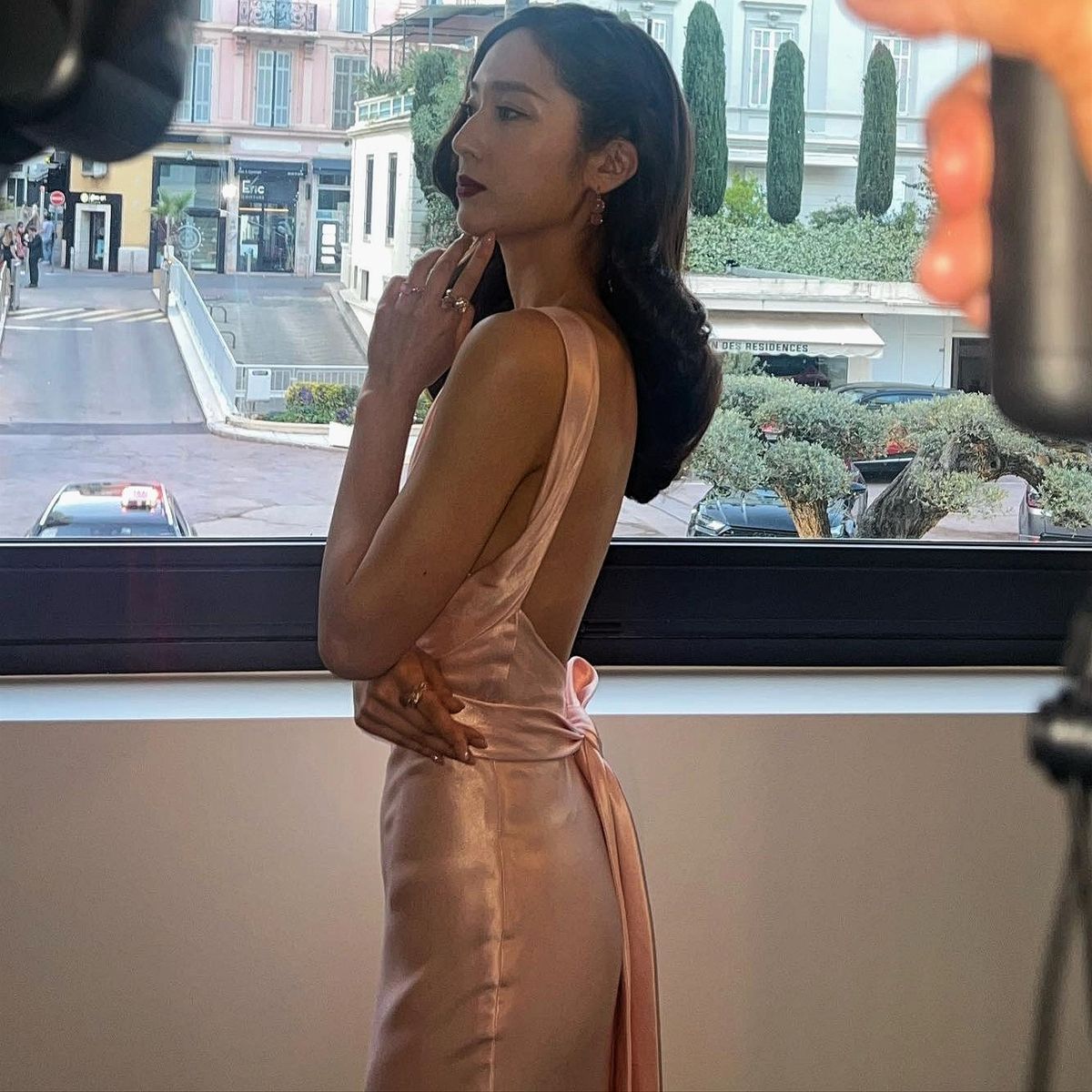 Elegant Pink Mermaid Halter Neck Backless Crisscross Strap Satin Long Prom Dress Evening Dress