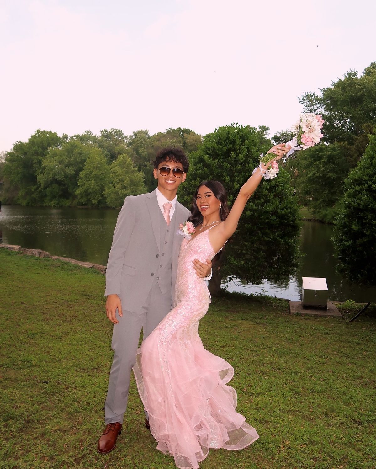 Sweet Pink Mermaid Deep V Halter Sequined Long Prom Dress Evening Dress