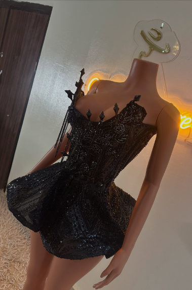 Gorgeous Black Sleeveless Spiked Sequined Tassel Chain A-line 17th Birthday Homecoming Dress