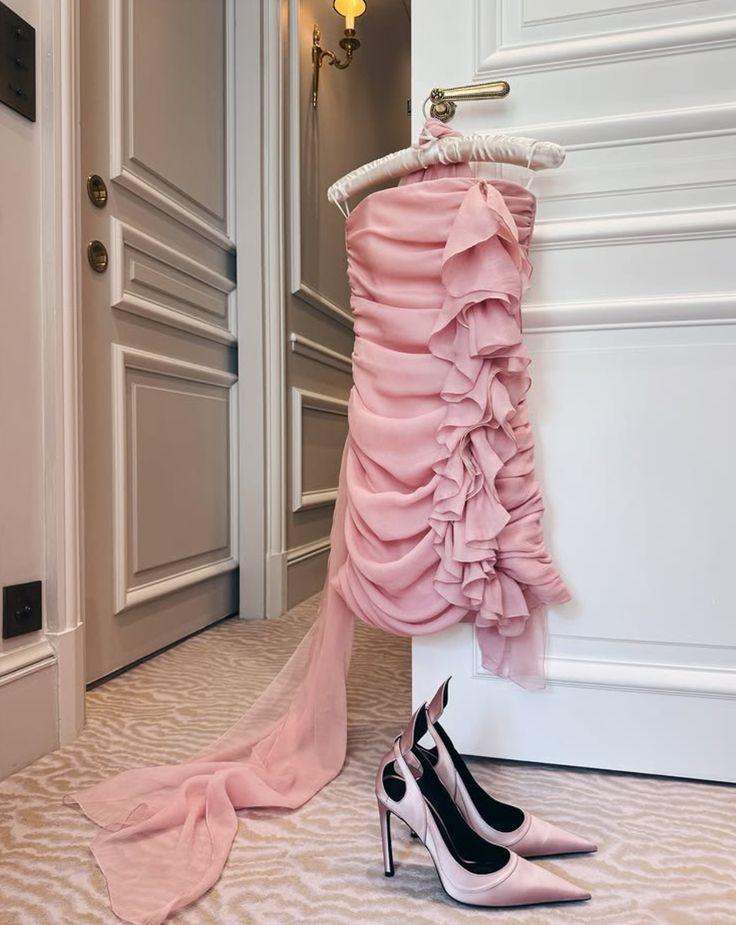 Elegant Light Pink Sleeveless Ruffled Chiffon Slim Fit 16th Birthday Homecoming Dress