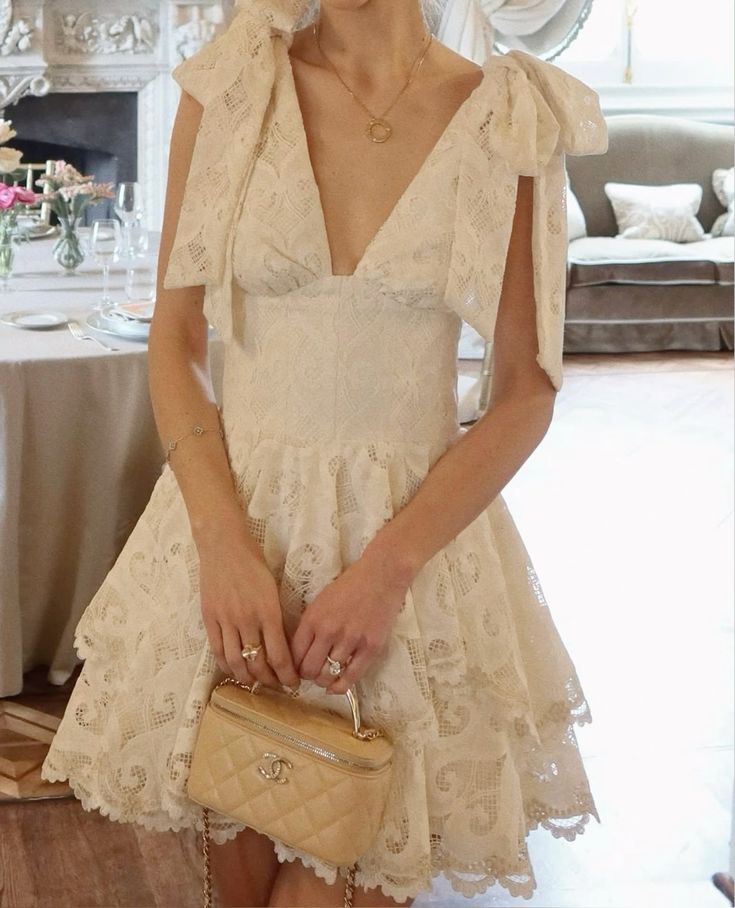 French Off-white Deep V-neck Shoulder Bow Lace A-line 17th Birthday Homecoming Dress