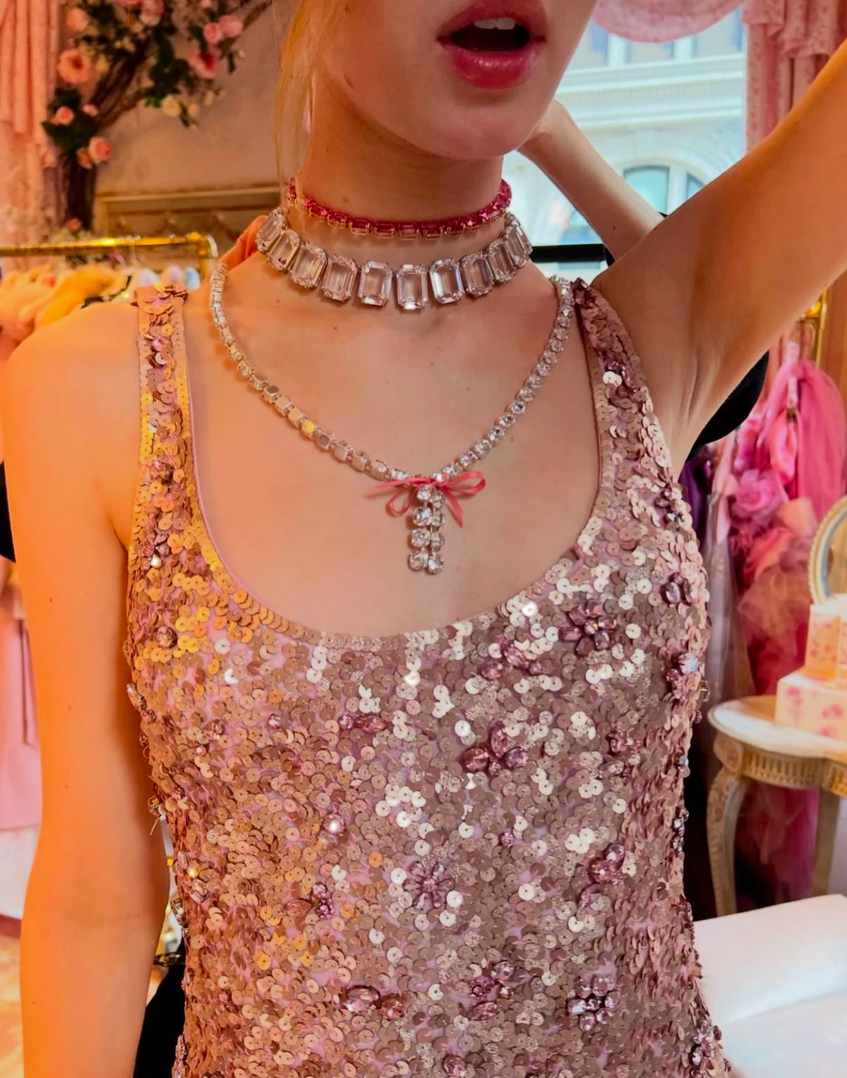 Gorgeous Pink U-shaped Suspender Sequined Slim Short Birthday Party Homecoming Dress
