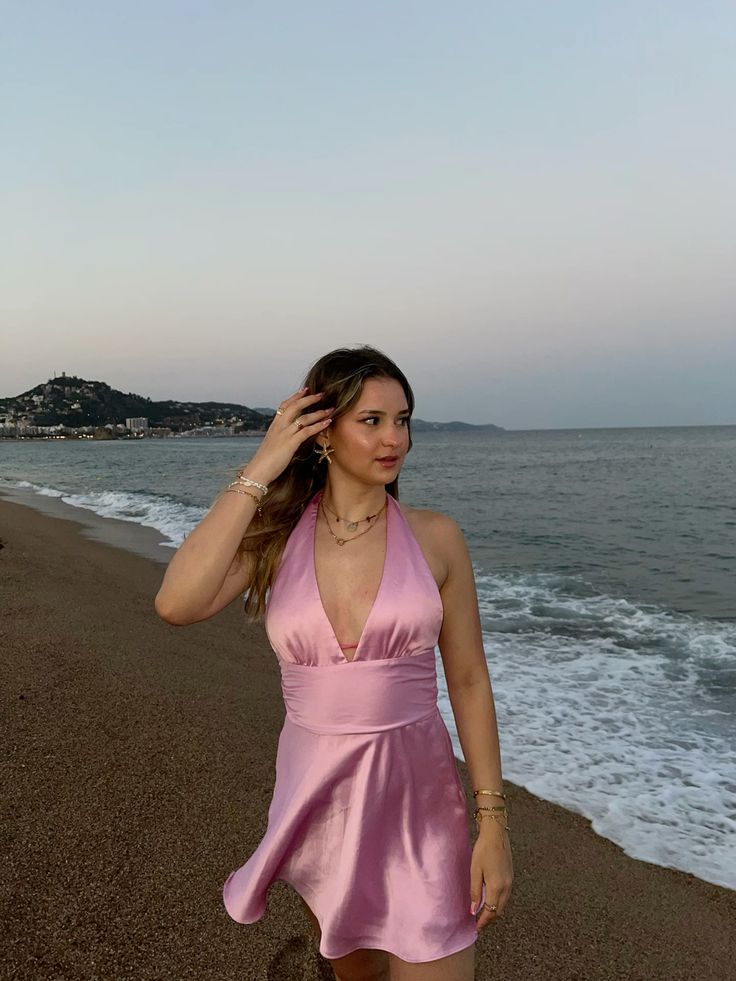 Elegant Pink Halter Neck Deep V neck Bow Satin A-line 17th Birthday Homecoming Dress