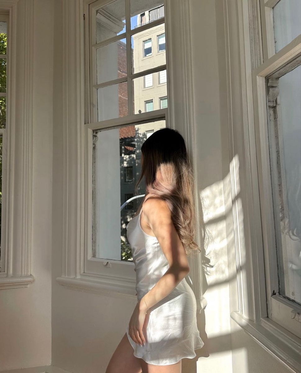 Lazy Off-white Open-back Satin 17th Birthday Homecoming Dress