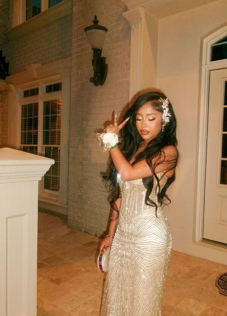 Luxurious Champagne Gold Mermaid Halter Neck Sequined Long Prom Dress Evening Dress