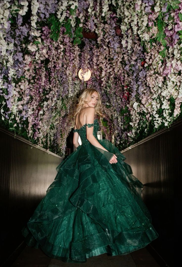 Dreamy Dark Green Off-shoulder Layered Tulle Ball Gown Evening Dress