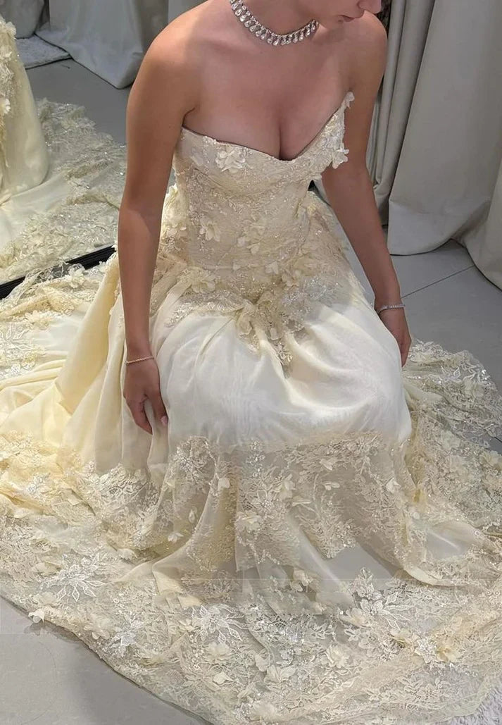 Vintage Yellow A-line Lace Train Prom Dress Evening Dress