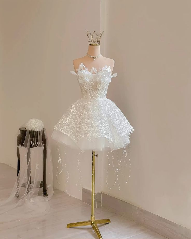 Dream Princess White Petal Collar Embroidered A-Line Tulle 16th Birthday Homecoming Dress