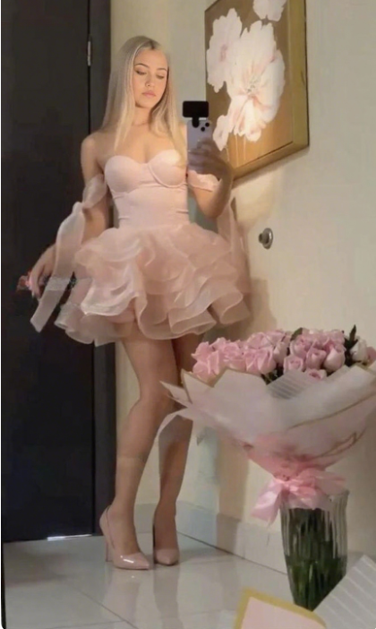 Sweet Pink Bow Multi-layered Puffy A-line 16th Birthday Homecoming Dress