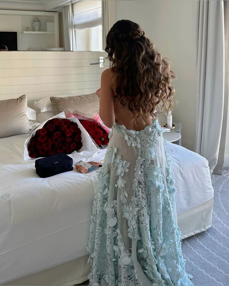 Sexy Light Blue Slim-fitting Halter Neck 3D Flower Backless Lace Long Prom Dress Evening Dress