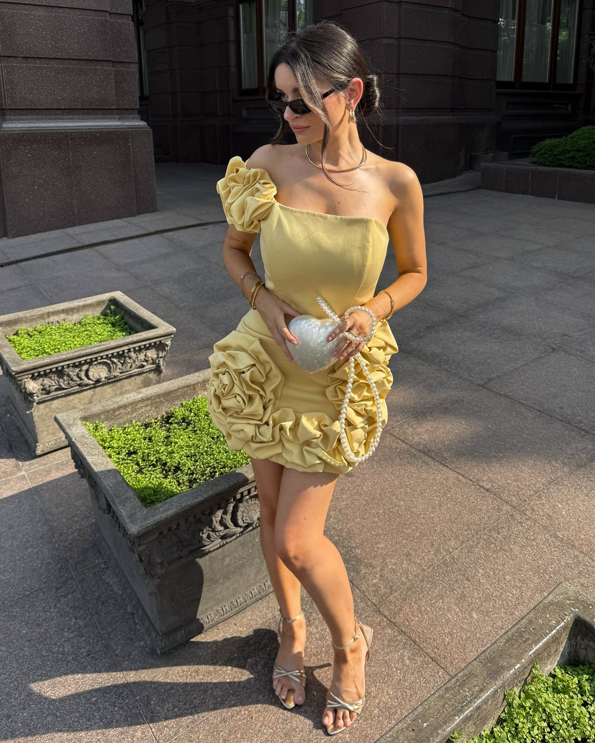 Elegant Yellow One-shoulder Flower Bud Pleated Waist 17th Birthday Homecoming Dress