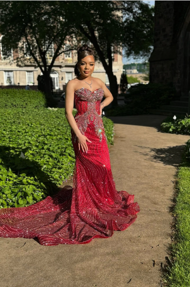 Gorgeous Red Mermaid Sweetheart Neckline Rhinestone Sequined Train Prom Dress Evening Dress