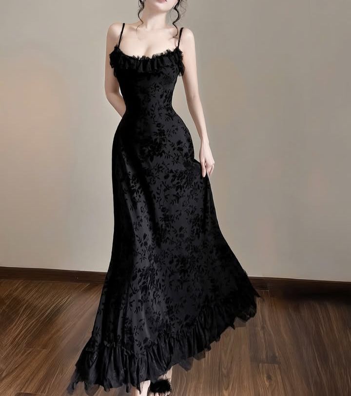 Vintage Black Mermaid Thin Strap Velvet Jacquard Long Prom Dress Evening Dress