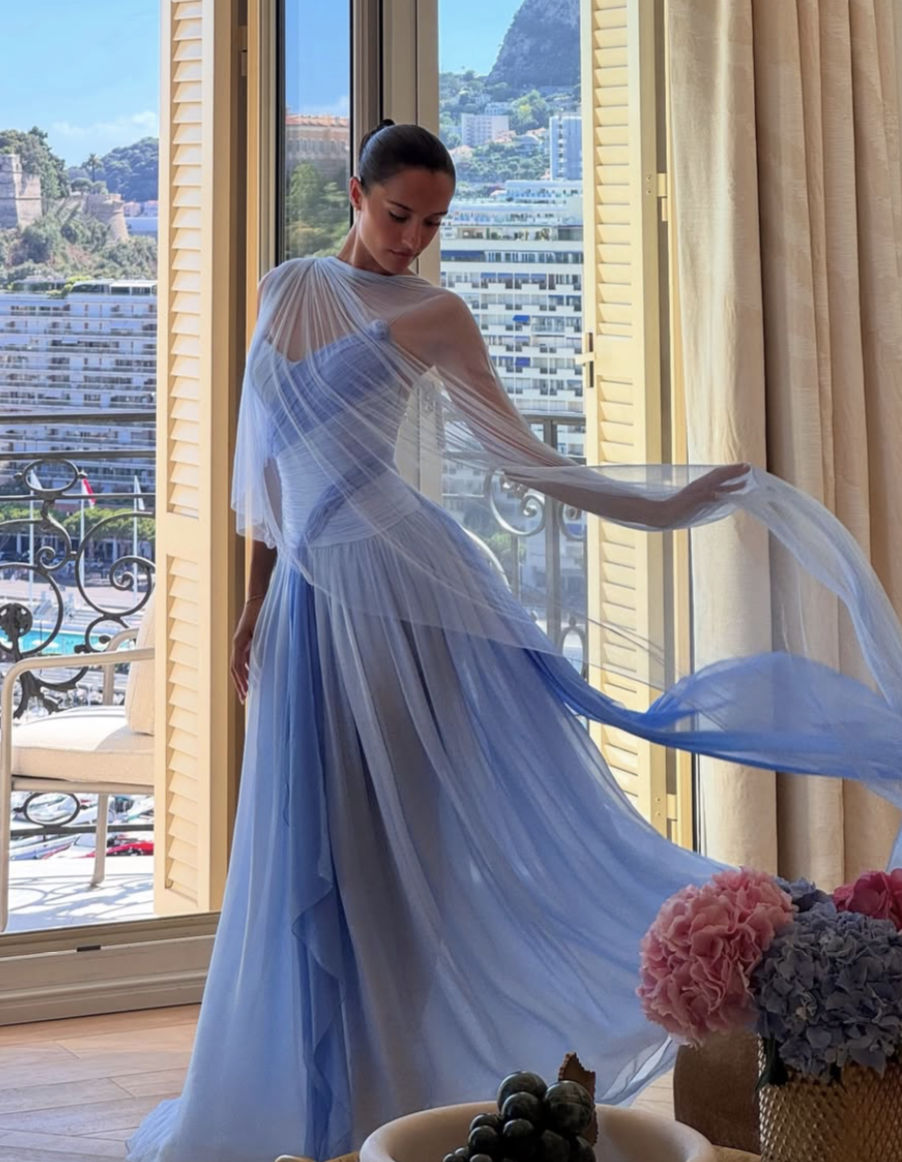 Elegant Blue Gradient A-line V-neck Spaghetti Strap Pleated Tulle Long Prom Dress Evening Dress