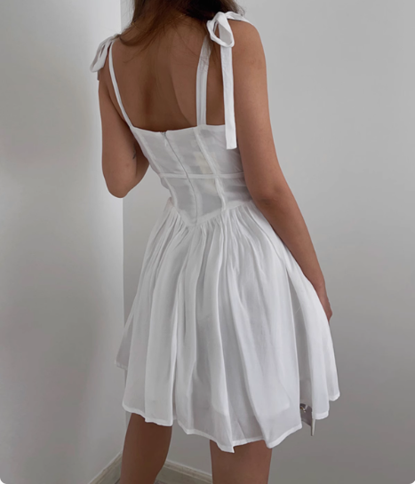 Gentle White Strap A-Line Mini 17th Birthday Homecoming Dress